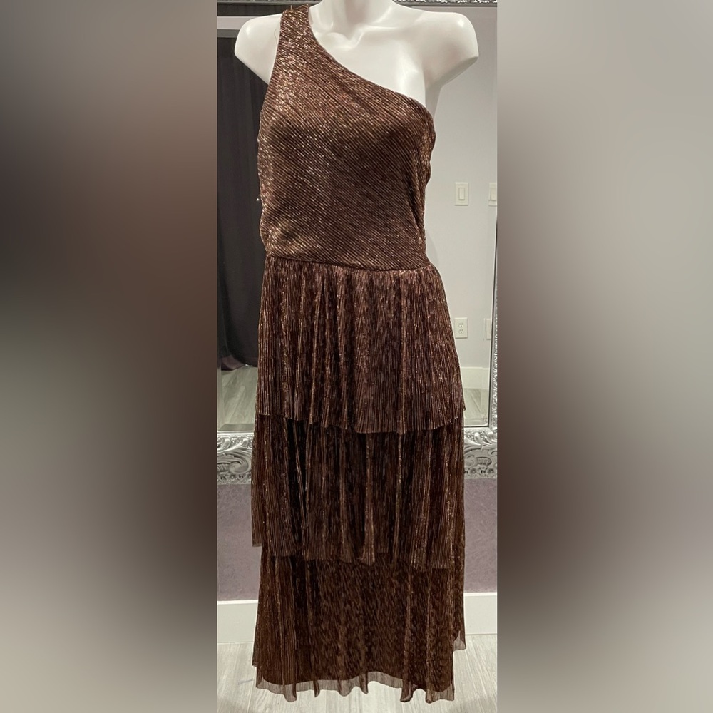 Francesca's Collections One-Shoulder Sparkly Plisse Tiered Dress